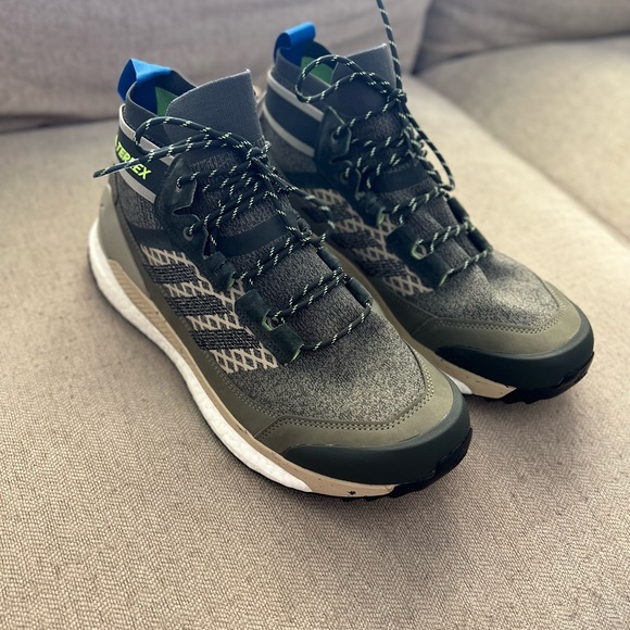 Adidas - Picture 8 of 10